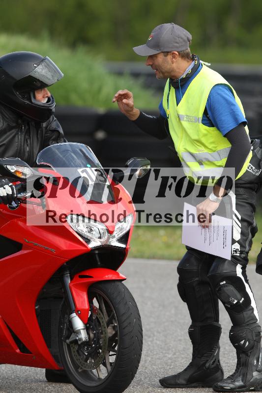 Archiv-2025/10 23.04.2025 Cornu Master School ADR/gruen-vert/13